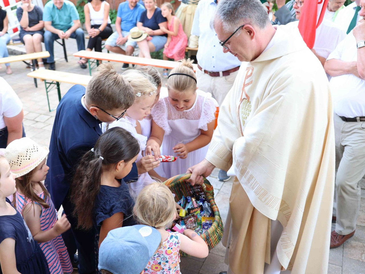 Stefan Lunz zum Priester geweiht