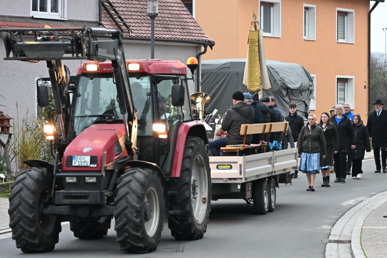 Weinfest mit Königsproklamation 2025