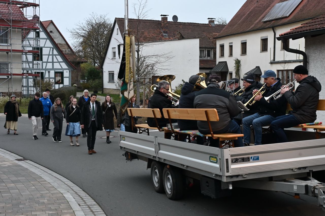 Weinfest mit Königsproklamation 2025
