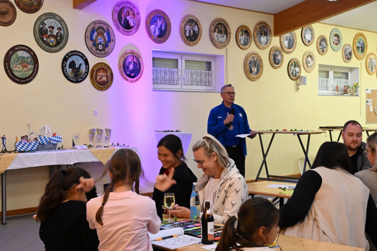 Weinfest mit Königsproklamation 2025