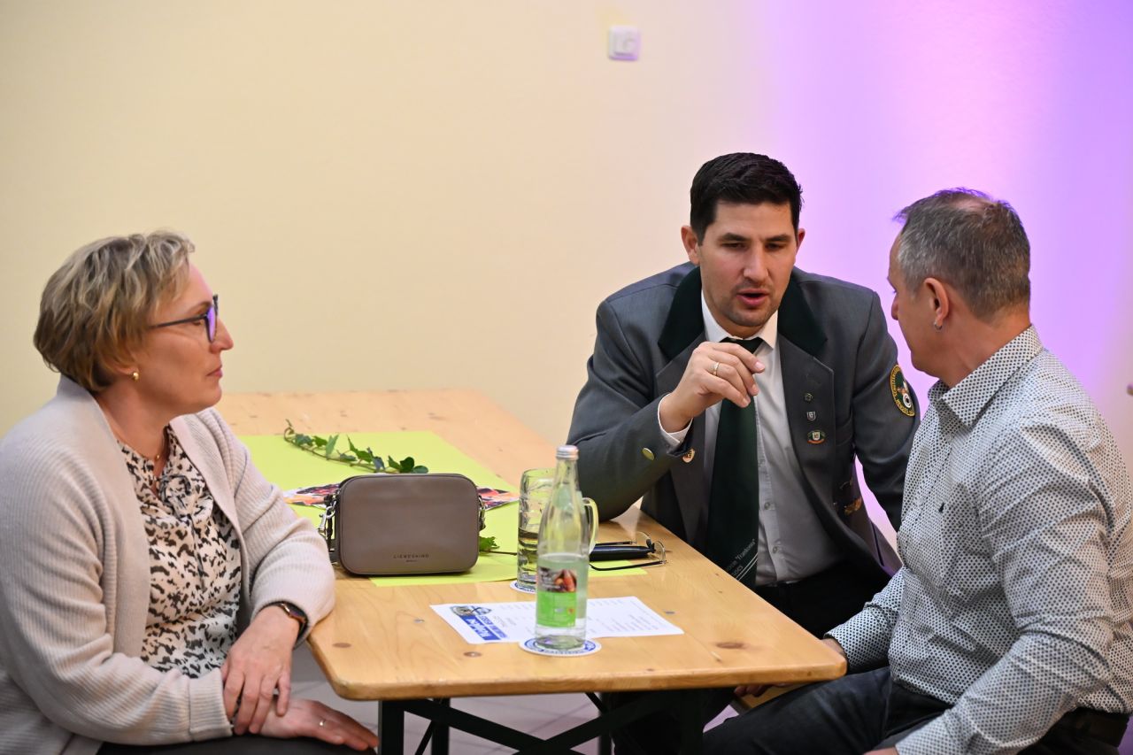 Weinfest mit Königsproklamation 2025