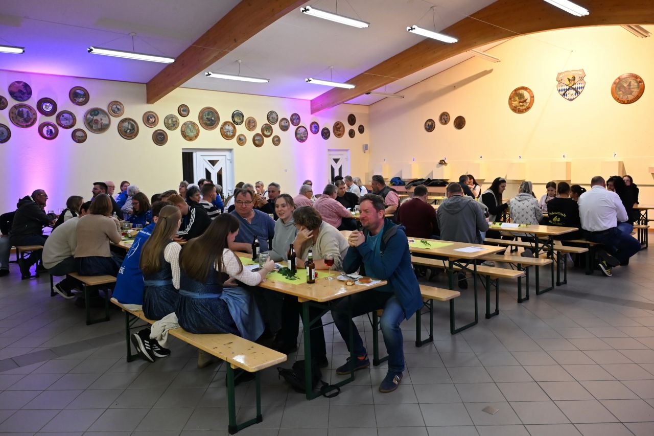 Weinfest mit Königsproklamation 2025