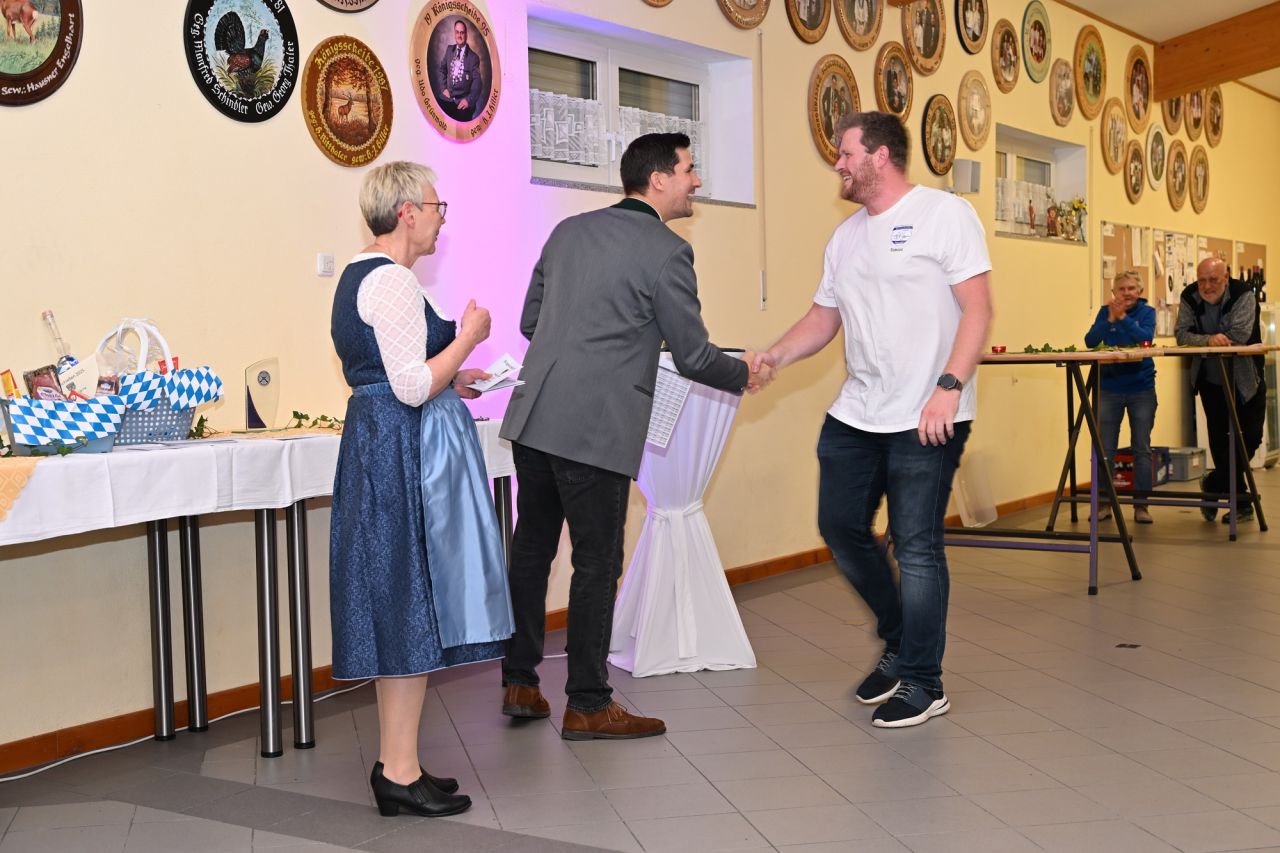 Weinfest mit Königsproklamation 2025