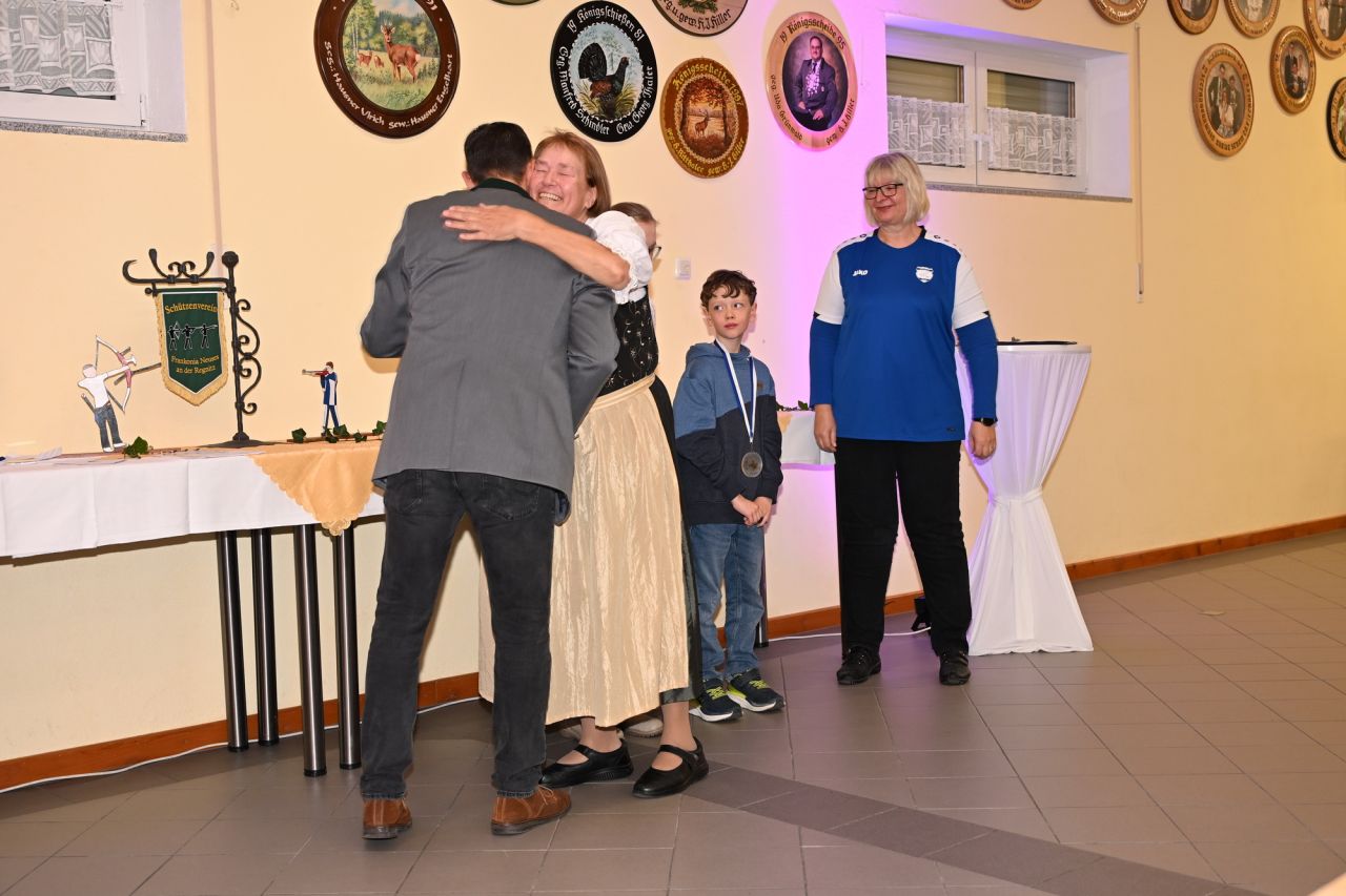 Weinfest mit Königsproklamation 2025