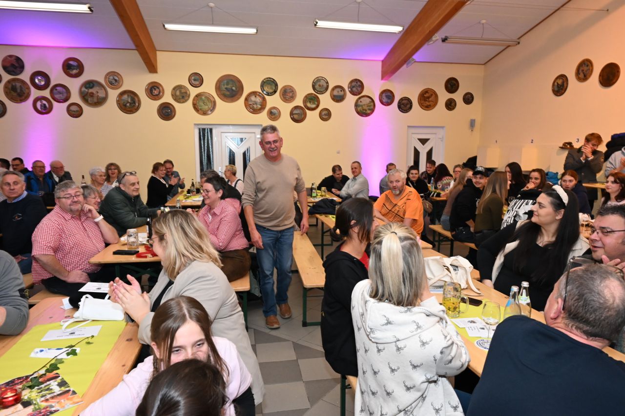 Weinfest mit Königsproklamation 2025