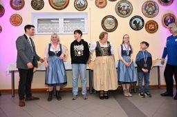 Weinfest mit Königsproklamation 2025